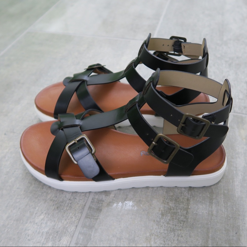 SOLD Black gladiator sandals